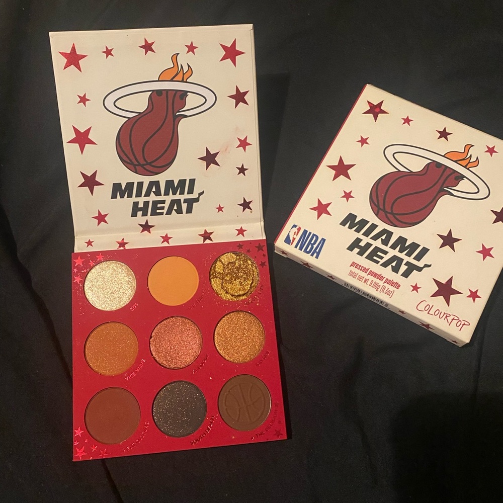 Colourpop eyeshadow palette